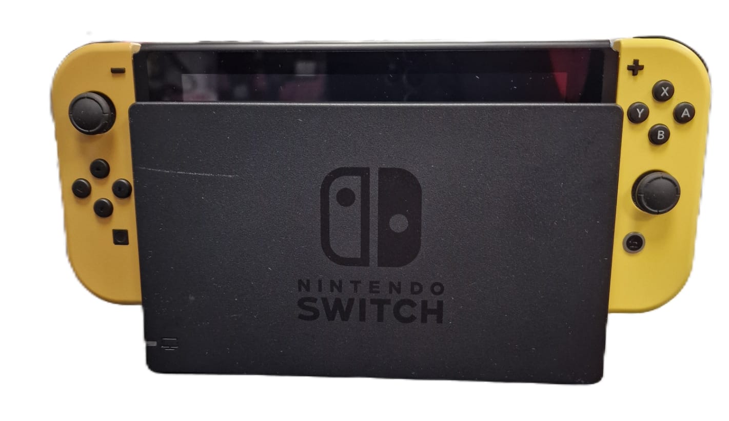 Nintendo Switch HAC-001 Pokemon Let´s go Pikachu & Evoli Edition Sehr Gut