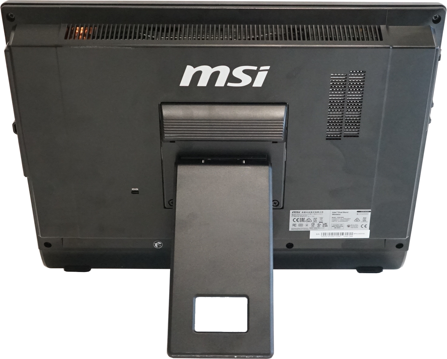 MSI CML-U Pro 16 Intel Celeron 5205U 16" 4GB DDR3 128GB SSD Windows 11